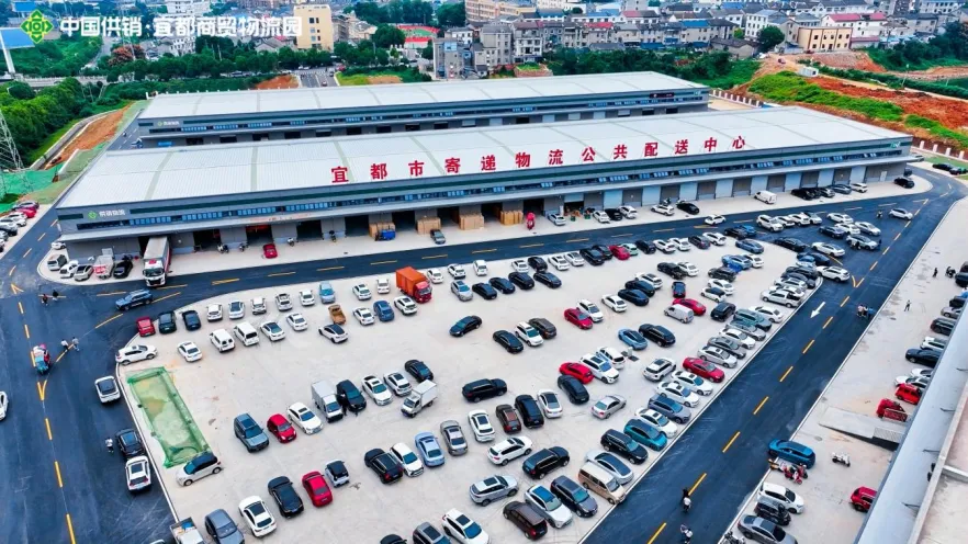 1758852080492197.png 9daff931-4899-43d5-803d-26c5b99b1d61.png